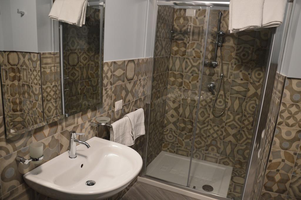 Hotel Residenza Cavour Acireale Zewnętrze zdjęcie